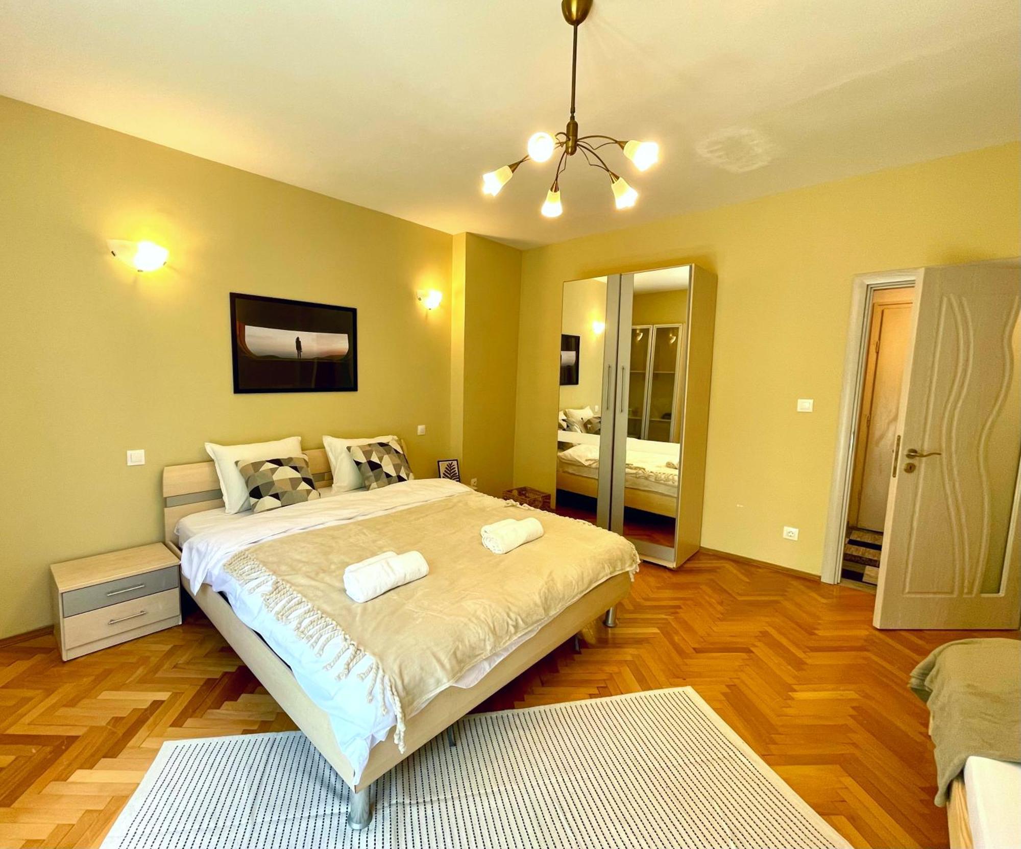 Bohemian Bright & Calm 2Br - Top Center - Private Balcony Szófia Kültér fotó